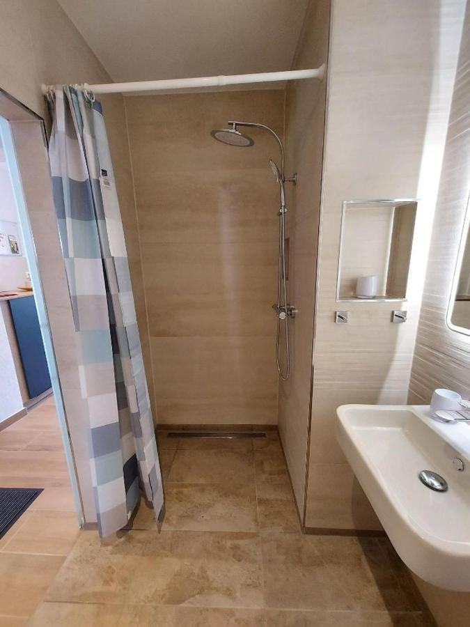 Moselliebe Zell Apartment Bagian luar foto